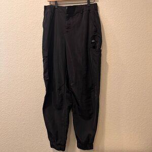 ALO Yoga Women's Blaze Cargo Trouser Pants Pants Elastic Waist